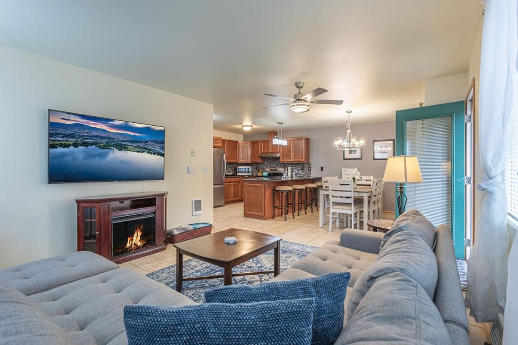 Walk To Downtown Leavenworth * Sleeps 6 + Pets * Ground Level Gem! Lejlighed Eksteriør billede
